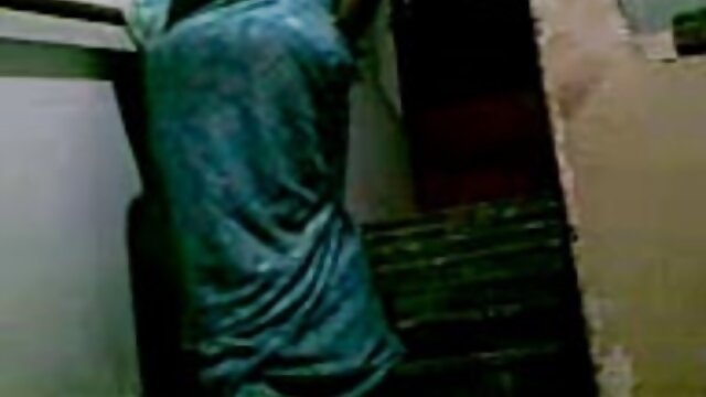 T-అమ్మాయి మారా నోవా తన పాయువును చాచి గట్టిగా తెలుగు సెక్స్ వీడియోస్ కావాలి కొట్టింది