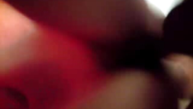 బ్లాక్ తెలుగు సెక్స్ వీడియోస్ ఓపెన్ డ్యూడ్ రుచికరమైన కోడిపిల్ల కార్లాను ఎత్తుకుని, ఆమె ట్వాట్‌ను ఫక్ చేస్తుంది